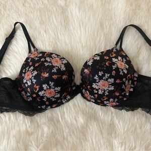 NWOT* VS BLK Floral “Very Sexy”Push Up Bra 34D